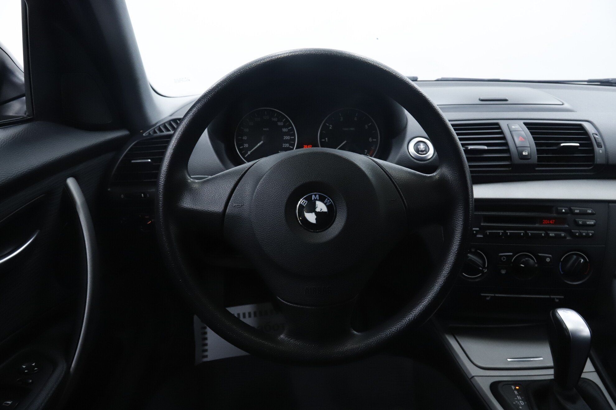 BMW 1 серии, I (E81/E82/E87/E88) Рестайлинг, 2011 фото 11