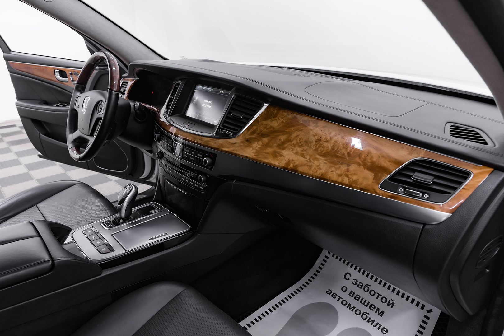 Hyundai Equus, II Рестайлинг, 2013 фото 19