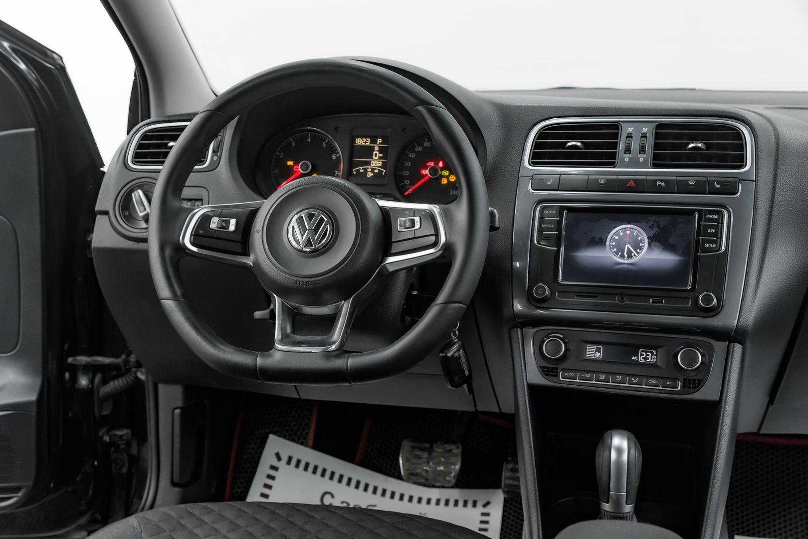 Volkswagen Polo, V Рестайлинг, 2018 фото 12