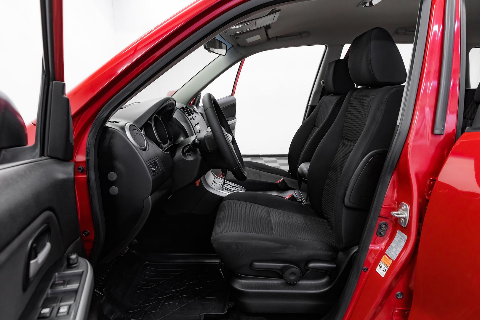 Suzuki Grand Vitara, II Рестайлинг, 2011 фото 7