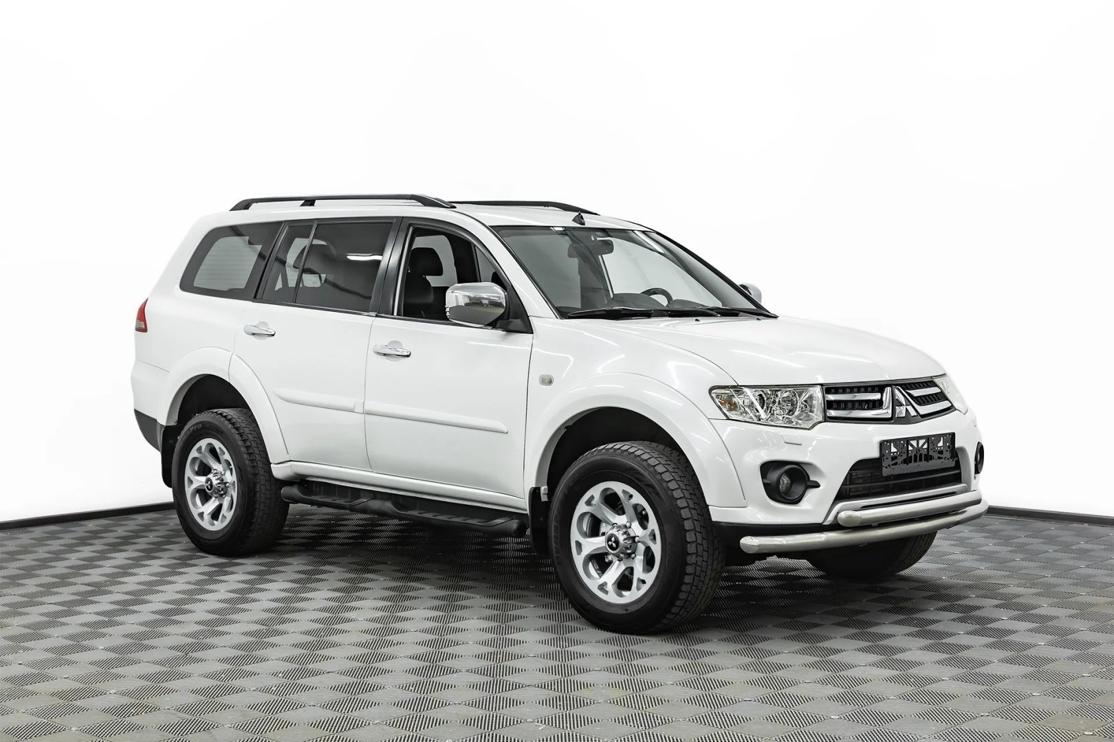 Mitsubishi Pajero Sport, II Рестайлинг, 2014 фото 3