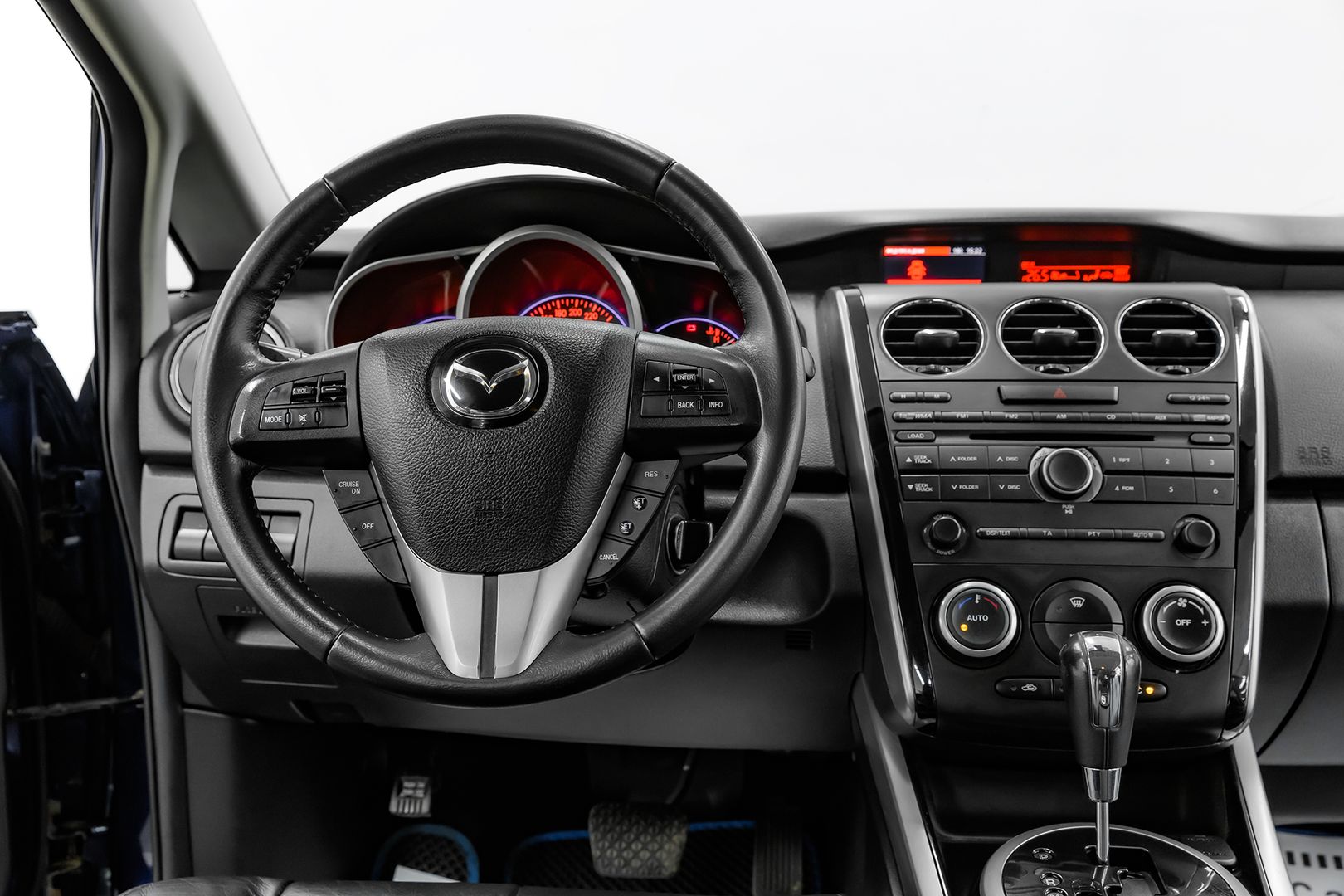 Mazda CX-7, I Рестайлинг, 2010 фото 11