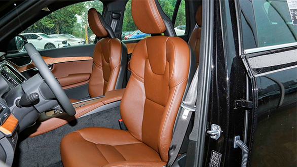 Фото передние сиденья volvo XC90